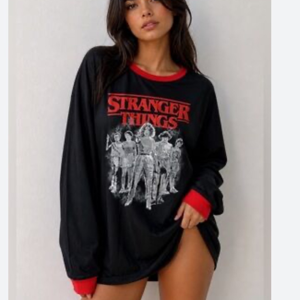 Stranger Things Women's Sleep shirt Dress w/ Pockets size Large (12-14) Netflix